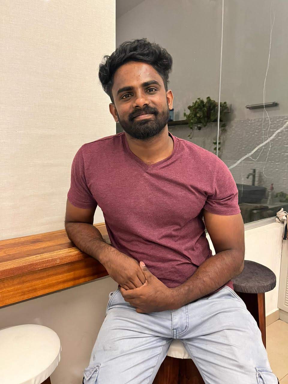 photos of karthikeyan s.p